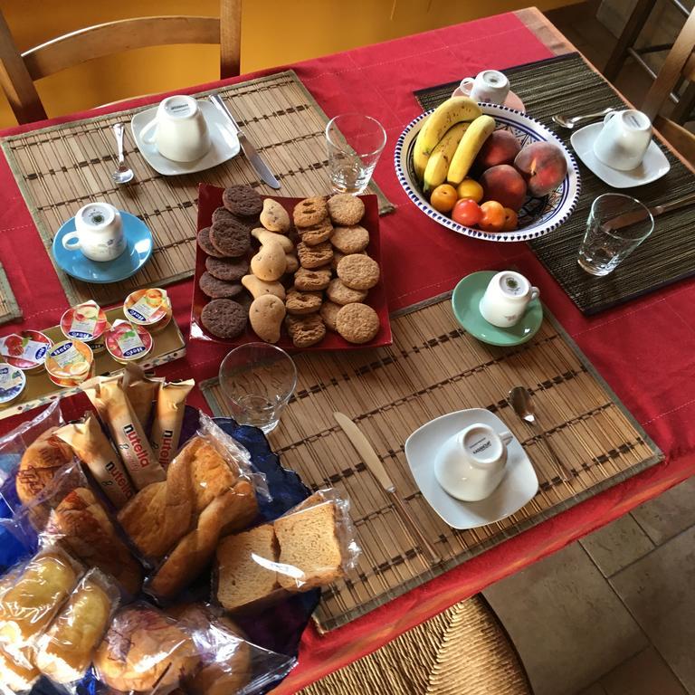 Bed&Breakfast La Casetta SantʼAlessio Siculo Exteriör bild