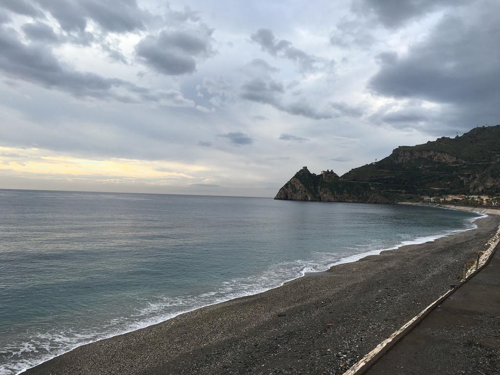 Bed&Breakfast La Casetta SantʼAlessio Siculo Exteriör bild